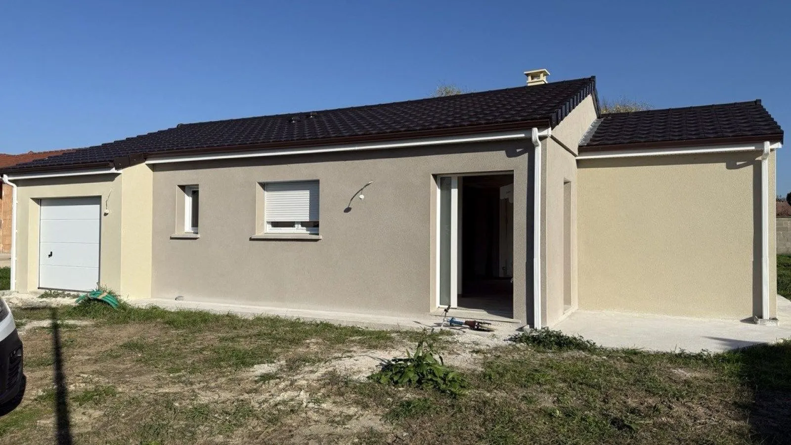 Demeure de 4 chambres avec grande pièce à vivre à Avermes à AVERMES