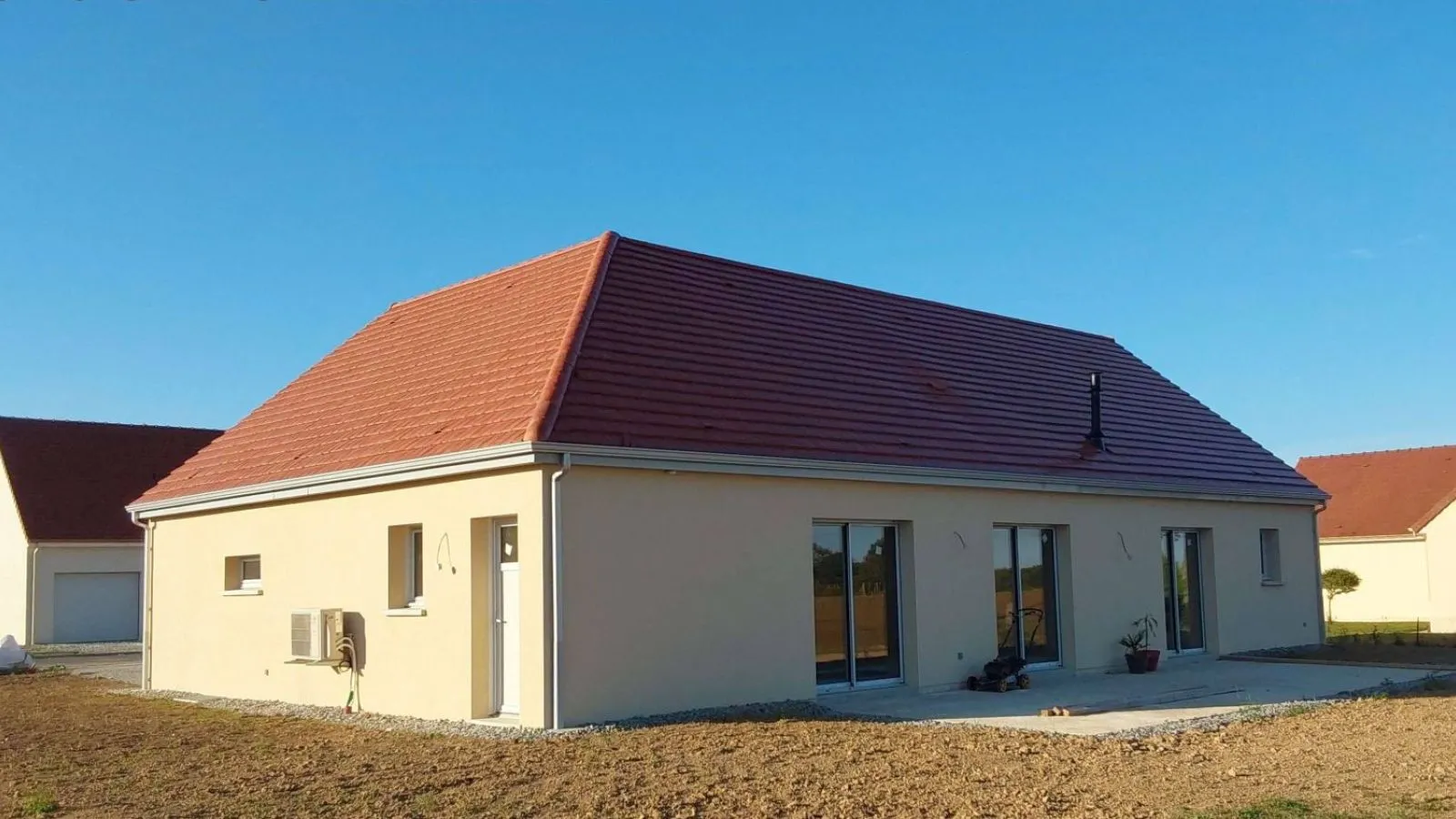 Maison en L à Toulon-sur-Allier à TOULON-SUR-ALLIER