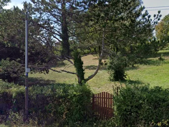 Terrain à bâtir de 650 m² à CLUNY (71)
