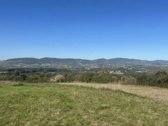 Terrain à bâtir de 855 m² à ANSE (69)