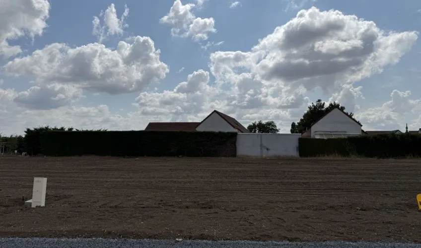 Terrain à bâtir de 484 m² à AVERMES (03)