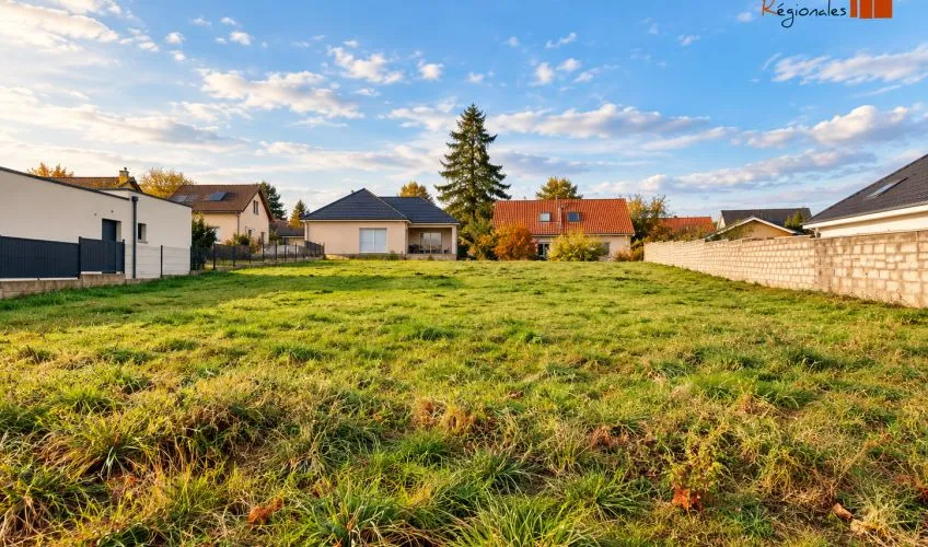 Terrain à bâtir de 998 m² à BLANZY (71)